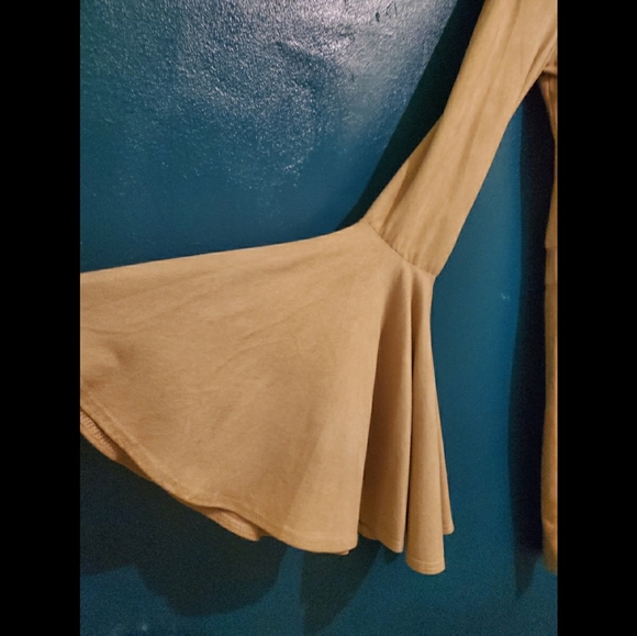 JOYCE LESLIE Faux suede Romper/Playsuit with Flared Sleeves - Picture 5 of 5